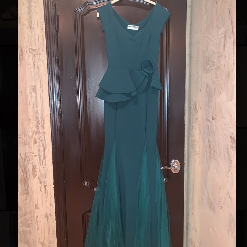 beautiful emerald green dress
